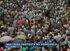 Maduro sofre novo protesto contra seu mandato
