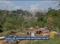 Invasão de terrenos públicos põe famílias em risco