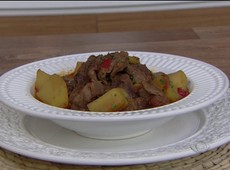 Cozido ao molho de tomate