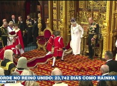 Rainha Elizabeth II bate recorde com tempo de reinado