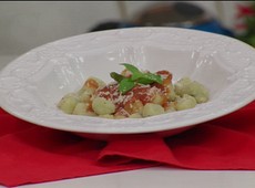 Nhoque de batata-doce com castanha-do-pará
