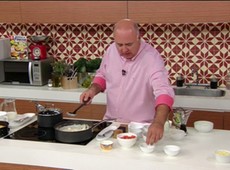 Macarrão com molho de champignon