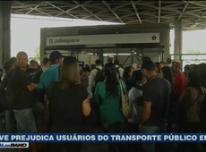 SP: Greve prejudica usuários do transporte público