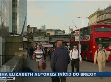 Rainha Elizabeth autoriza início do Brexit