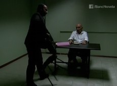 Ramiz é interrogado pela polícia