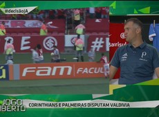 Valdivia joga em qualquer clube, afirma Eduardo Baptista