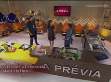 Ana Paula Padrão saboreia macarrão de Raul e Fernando
