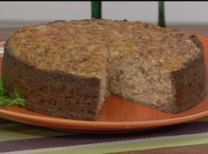 Torta de repolho e carne de porco