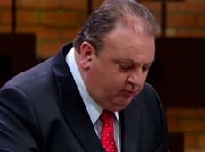 É uma frescura mal feita, diz Jacquin para Leonardo