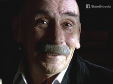 Ramiz se opõe à ideia de um possível relacionamento entre Ali e Azad