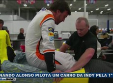 Alonso pilota carro da Indy pela primeira vez