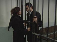 Bade visita Ezel na prisão
