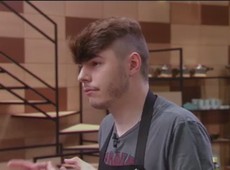 Douglas dispara: Eu não devia ter saído daqui