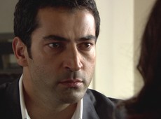 Eysan conta a Ezel que foi pedida em casamento
