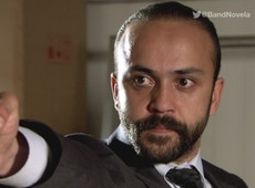 Tefo salva um de seus homens