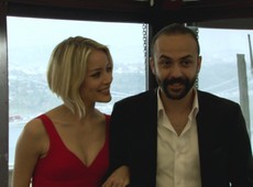 Sebnem e Tefo ficam noivos