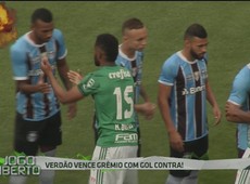 Com gol contra, Verdão vence Grêmio e ajuda o Corinthians