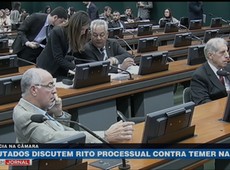 Deputados discutem rito processual contra Temer na CCJ