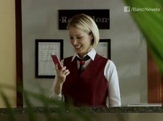 Ezel diz a Sebnem que tem medo de perder Eysan