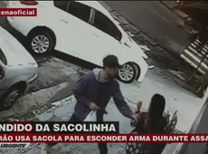Bandido usa sacola para esconder arma
