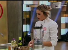 Deborah aposta em sua especialidade para conquistar jurados