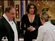 Deborah quer agradar Jacquin ao servir medalhão de lagosta