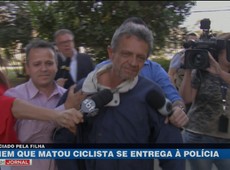 Homem que arrastou ciclista se entrega à polícia