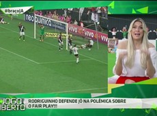 Renata Fan: Jô não iria falar que fez o gol com o braço