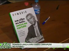 Romário lança livro sobre corrupção no futebol