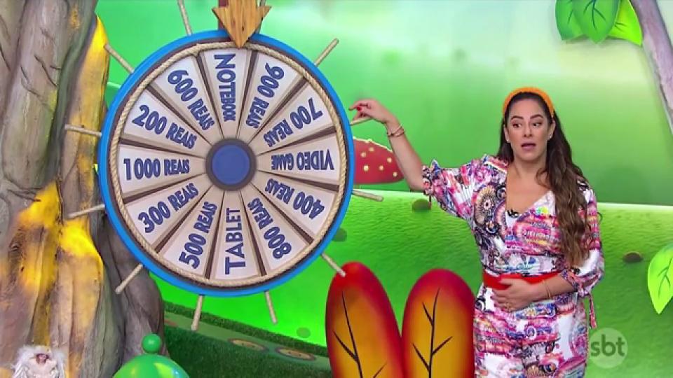 Silvia Abravanel para roleta de prêmio