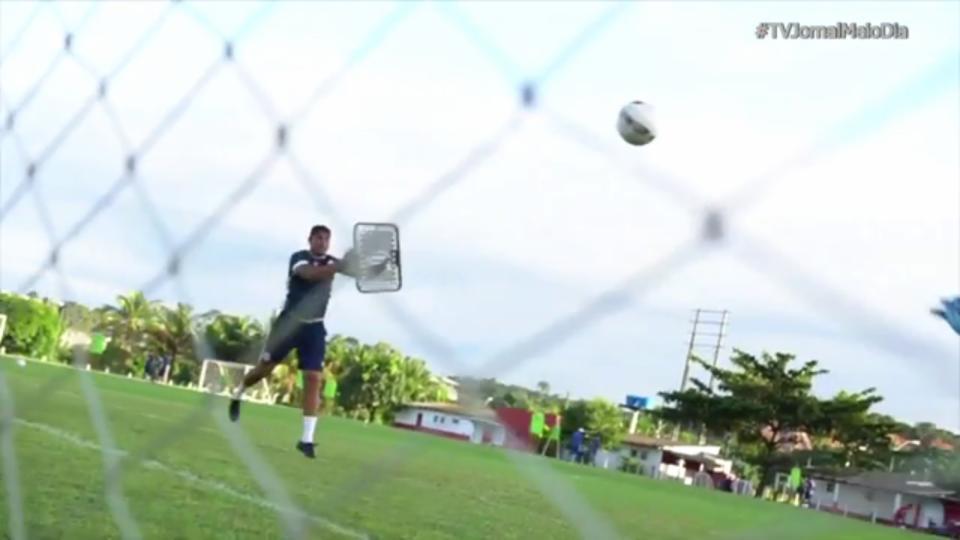 Após seis anos no Santa Cruz, goleiro é anunciado como reforço do Náutico -  19/12/2016 - UOL Esporte