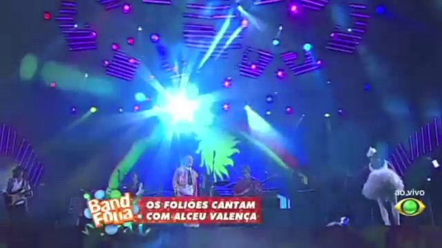 Alceu Valença canta "Morena Tropicana" em Recife - 22/02/2012 - UOL ...