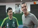 Hugo Hoyama vence de lavada após ser desafiado por humorista