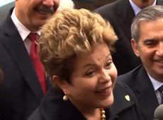Dilma brinca que papa é argentino, mas Deus é brasileiro