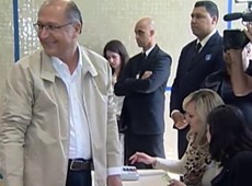 Candidato à reeleição em SP, Geraldo Alckmin (PSDB) vota no Morumbi - SBT/UOL
