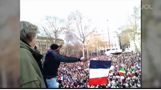 Em Paris, milhares cantam hino francês em ato contra o terrorismo - UOL Mais