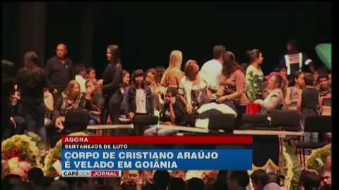 MidiaNews  Velório de Cristiano Araújo reúne 30 mil; governador