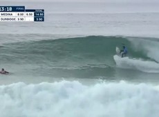 Medina volta a ser campeão de uma etapa um ano depois e chora após título - Divulgação/WSL