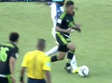 Hondurenho sofre fratura contra o México