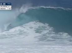 Com tubo e aéreo, Medina bate líder e vence a primeira no Mundial de surfe - World Surf League/Divulgação