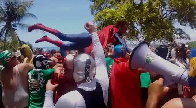 Bloco Mucha Lucha homenageia luta livre mexicana com ringue em Olinda: 'A  única regra é a greia', diz presidente, Carnaval 2023 em Pernambuco