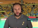Torcida dá show de animação antes de Brasil x Polônia no vôlei feminino