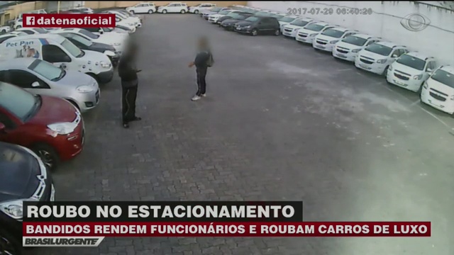 Bandidos Rendem Funcionários E Roubam Carros De Luxo Band 