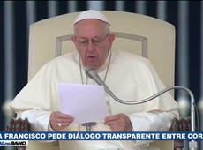 Papa Francisco pede paz para líderes coreanos