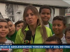 Na Praia Grande, torcida aguarda primeiro gol de Neymar