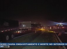 Nevoeiro causa engavetamento e morte no Paraná