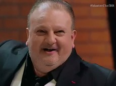 Surpresa: Jacquin revela que vai ser pai de gêmeos ao vivo