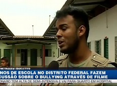 Alunos de escola no DF discutem o bullying durante gravação de filme