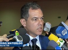 Comitê discute medidas para combater notícias falsas