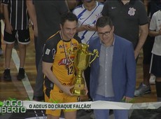 Magnus perde na prorrogação no adeus do craque Falcão